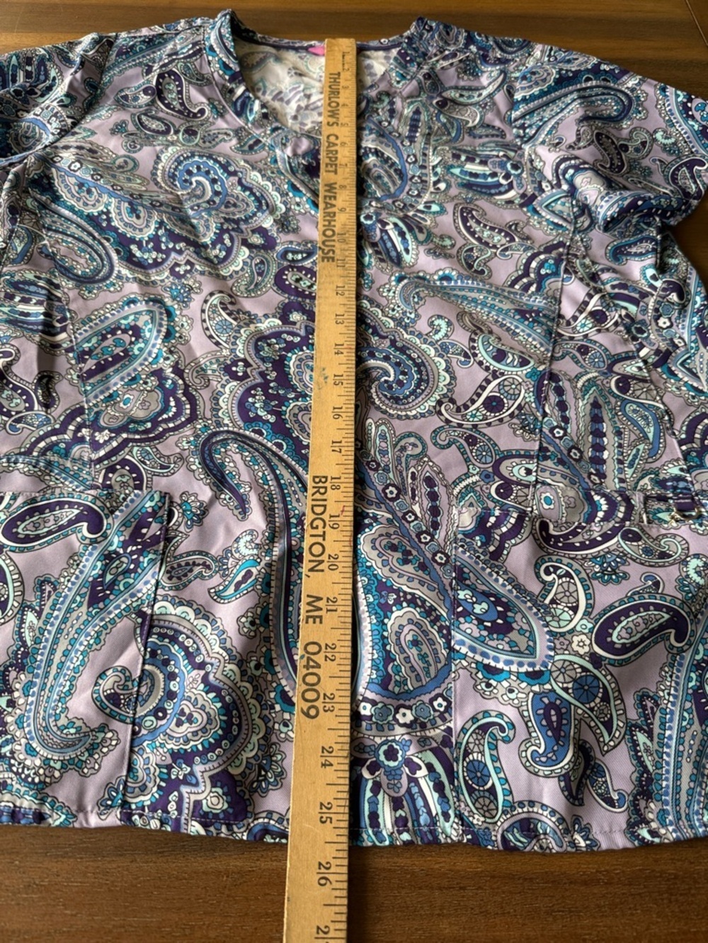 Vera Bradley Pink Label Paisley Top in Lavender, Blue & Teal Scrub Top - Picture 6 of 8